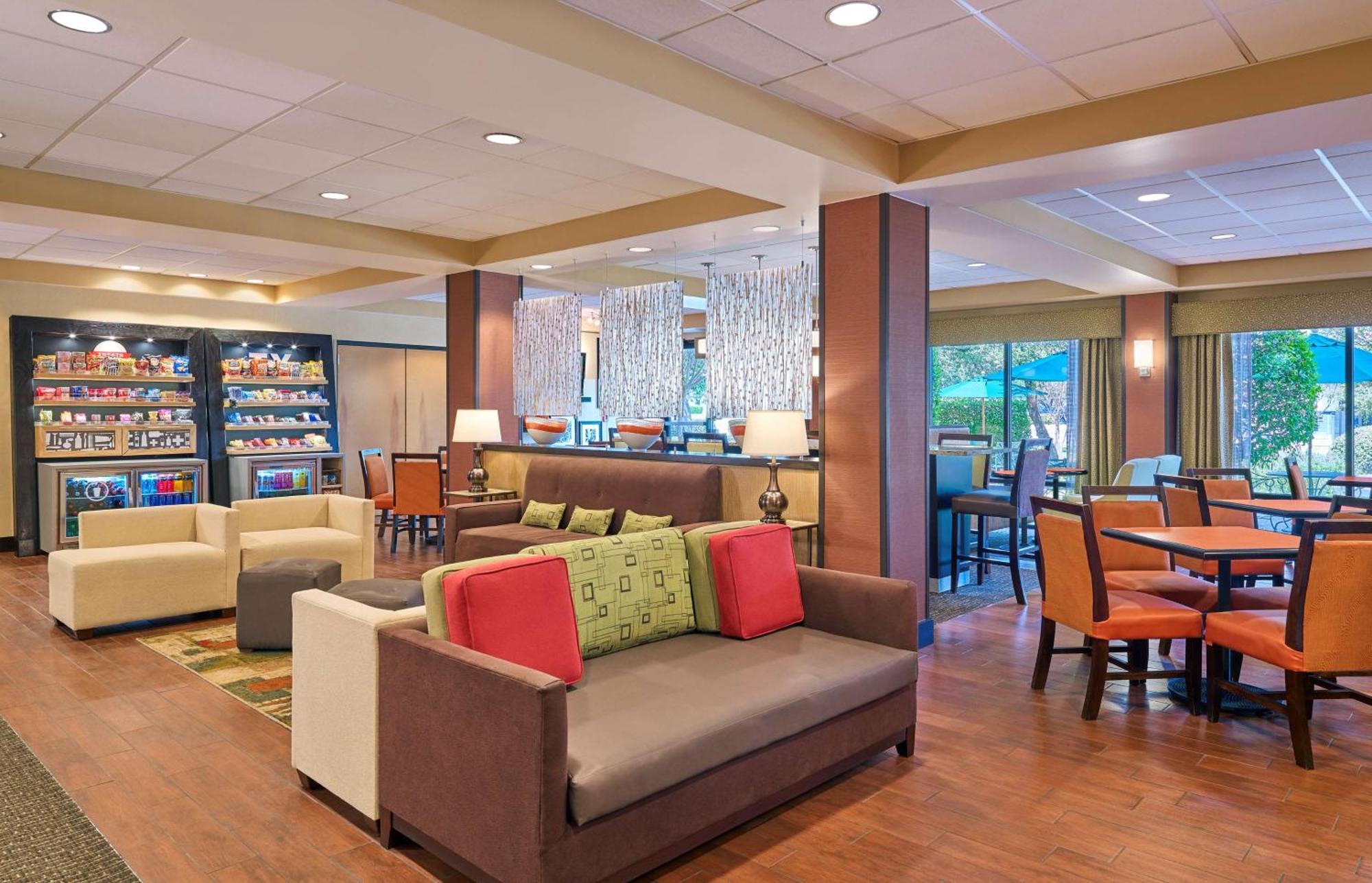 Hampton Inn San Antonio Stone Oak Exterior photo