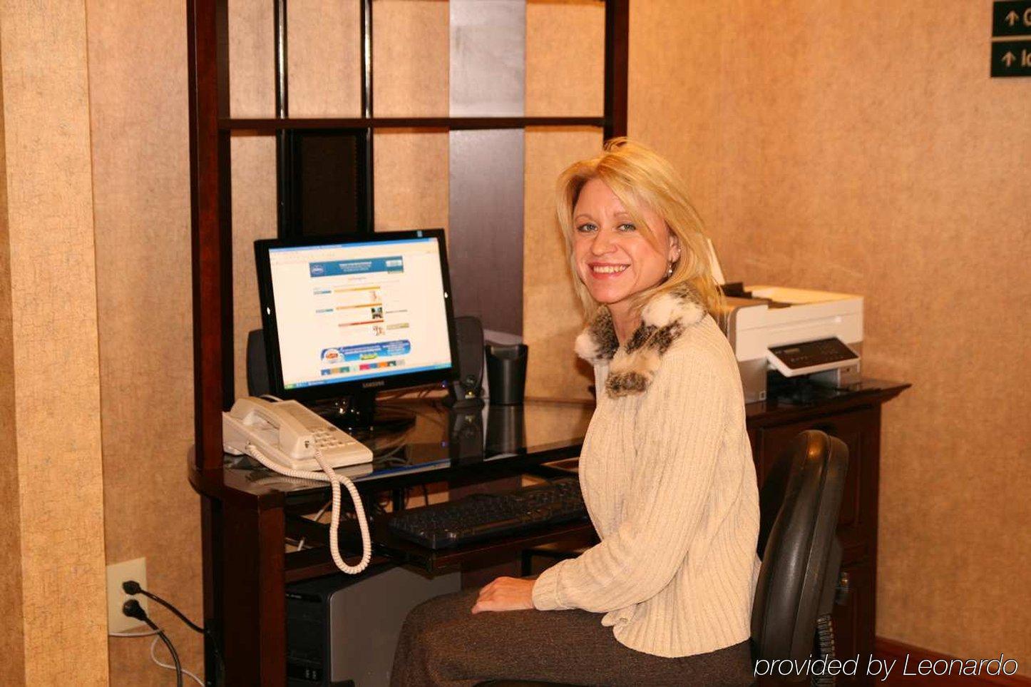 Hampton Inn San Antonio Stone Oak Facilities photo